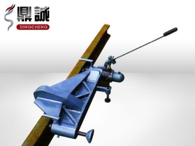点击查看详细信息<br>标题：水平液压弯轨机 阅读次数：5527